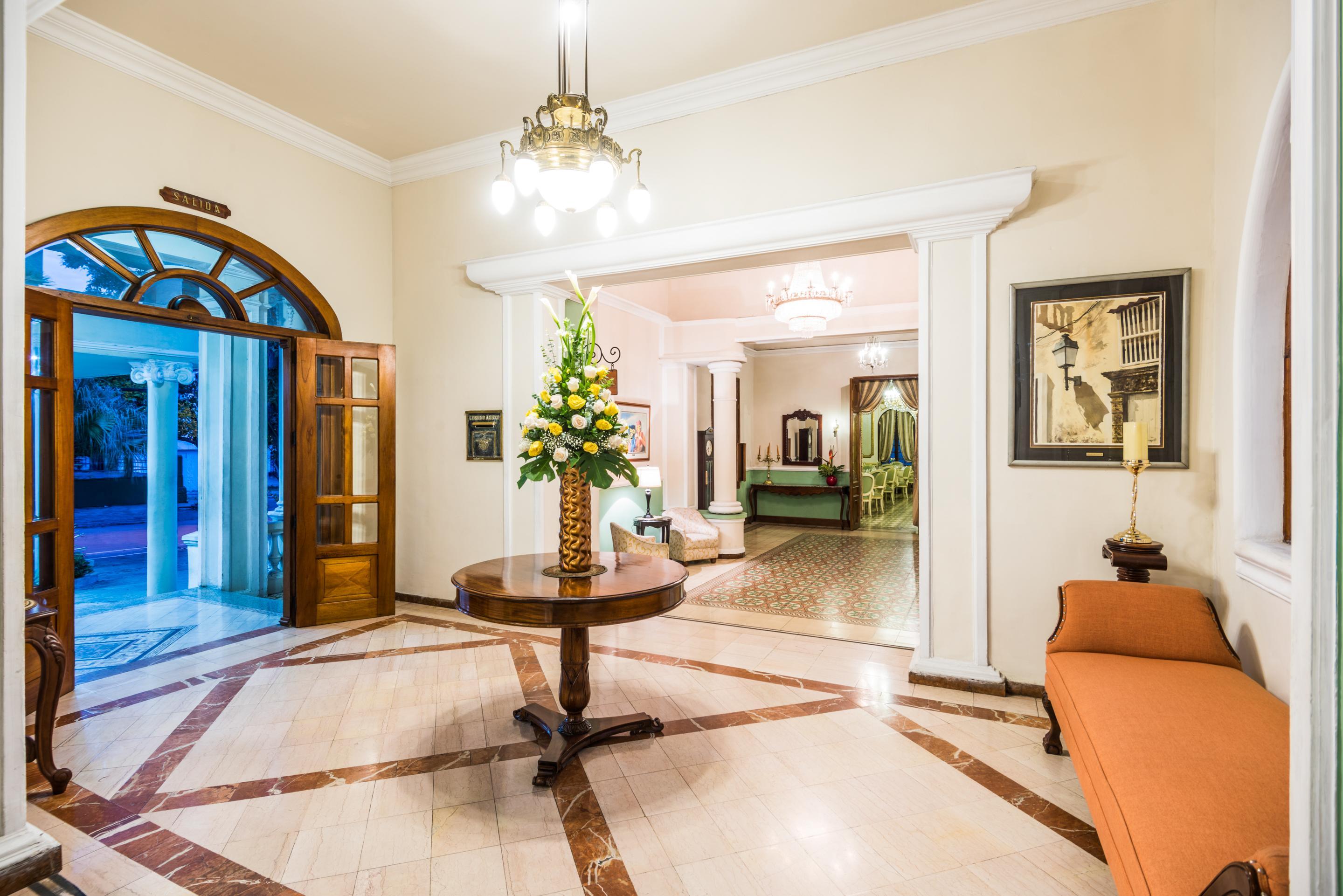 Hotel Majestic บาร์รังกีญา ภายนอก รูปภาพ