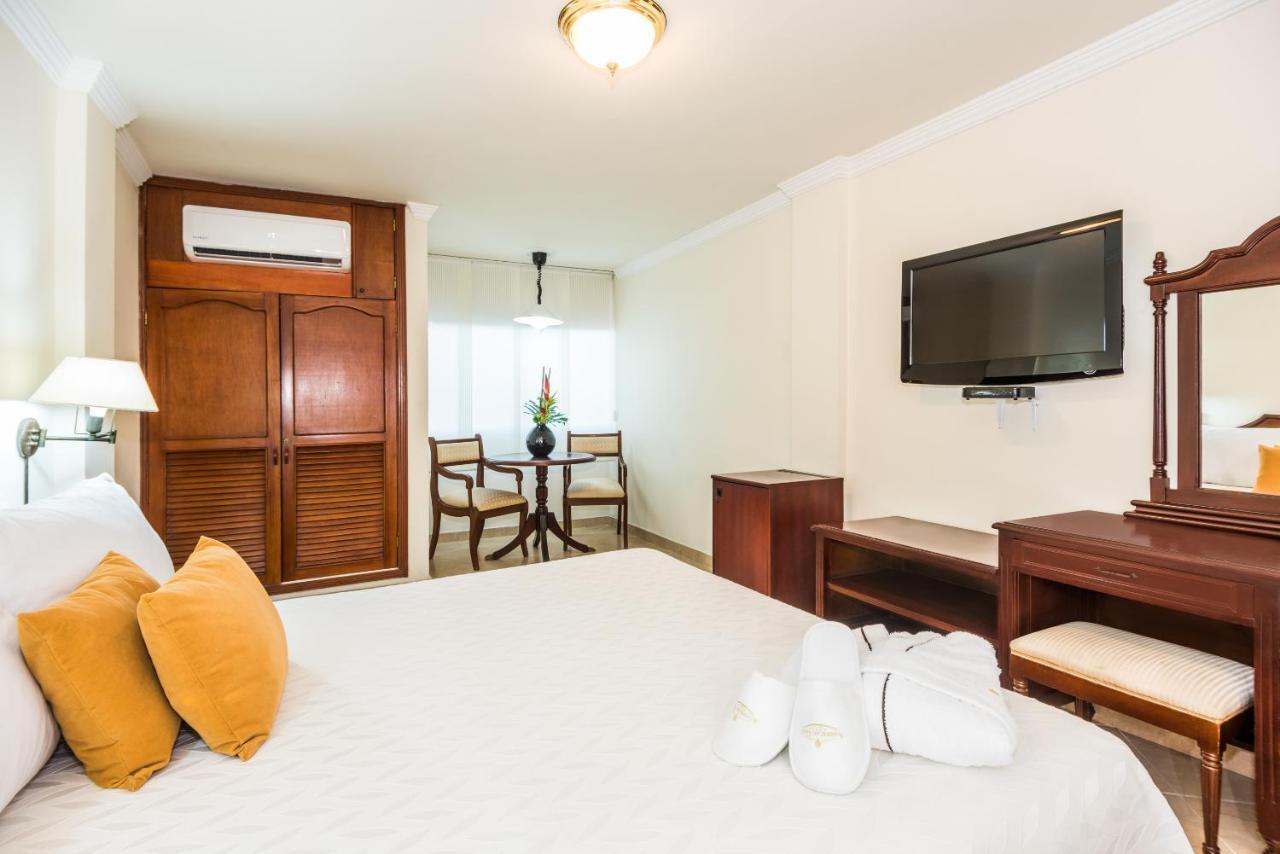 Hotel Majestic บาร์รังกีญา ภายนอก รูปภาพ