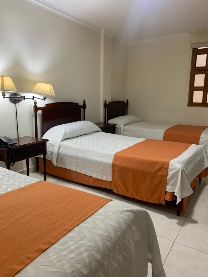 Hotel Majestic บาร์รังกีญา ภายนอก รูปภาพ