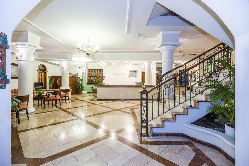 Hotel Majestic บาร์รังกีญา ภายนอก รูปภาพ