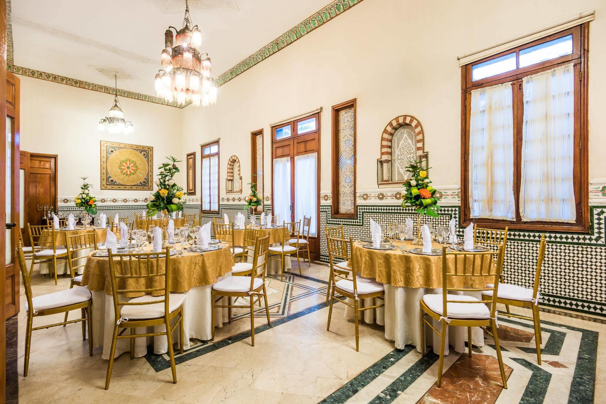 Hotel Majestic บาร์รังกีญา ภายนอก รูปภาพ